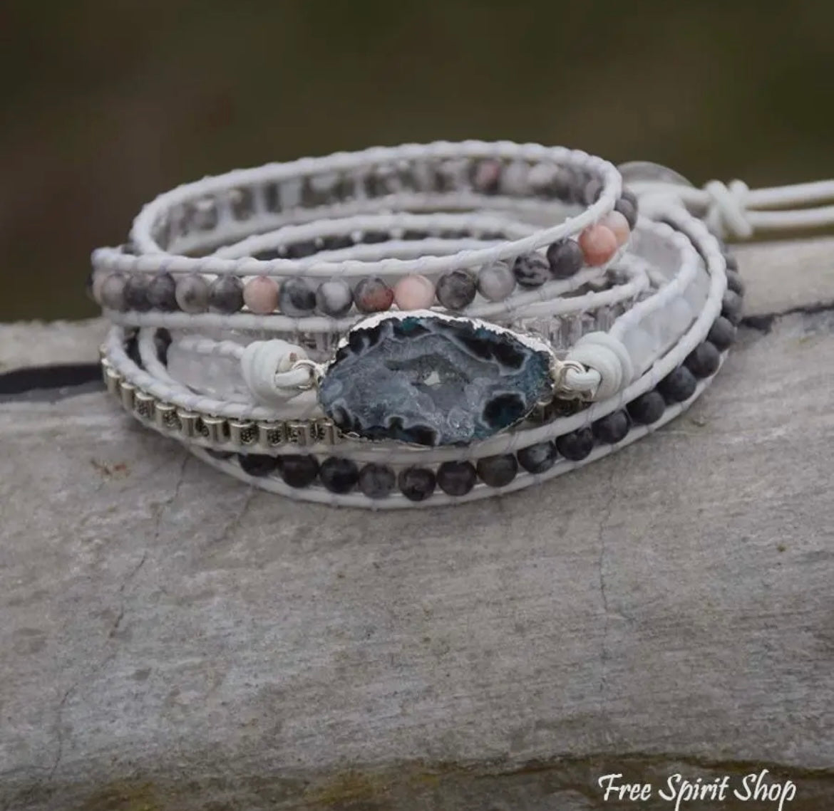 Natural Labradorite, White Jade &
Druzy Stone Leather Wrap